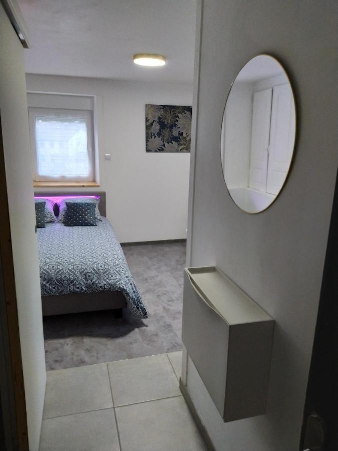 *** 39 *** Apartment *